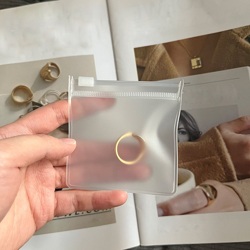 Customized Pvc Clear Pouch Jewelry Packaging Small Case Bags Transparent Jewelry Travel Package Zipper Bag Zipper Top Accept