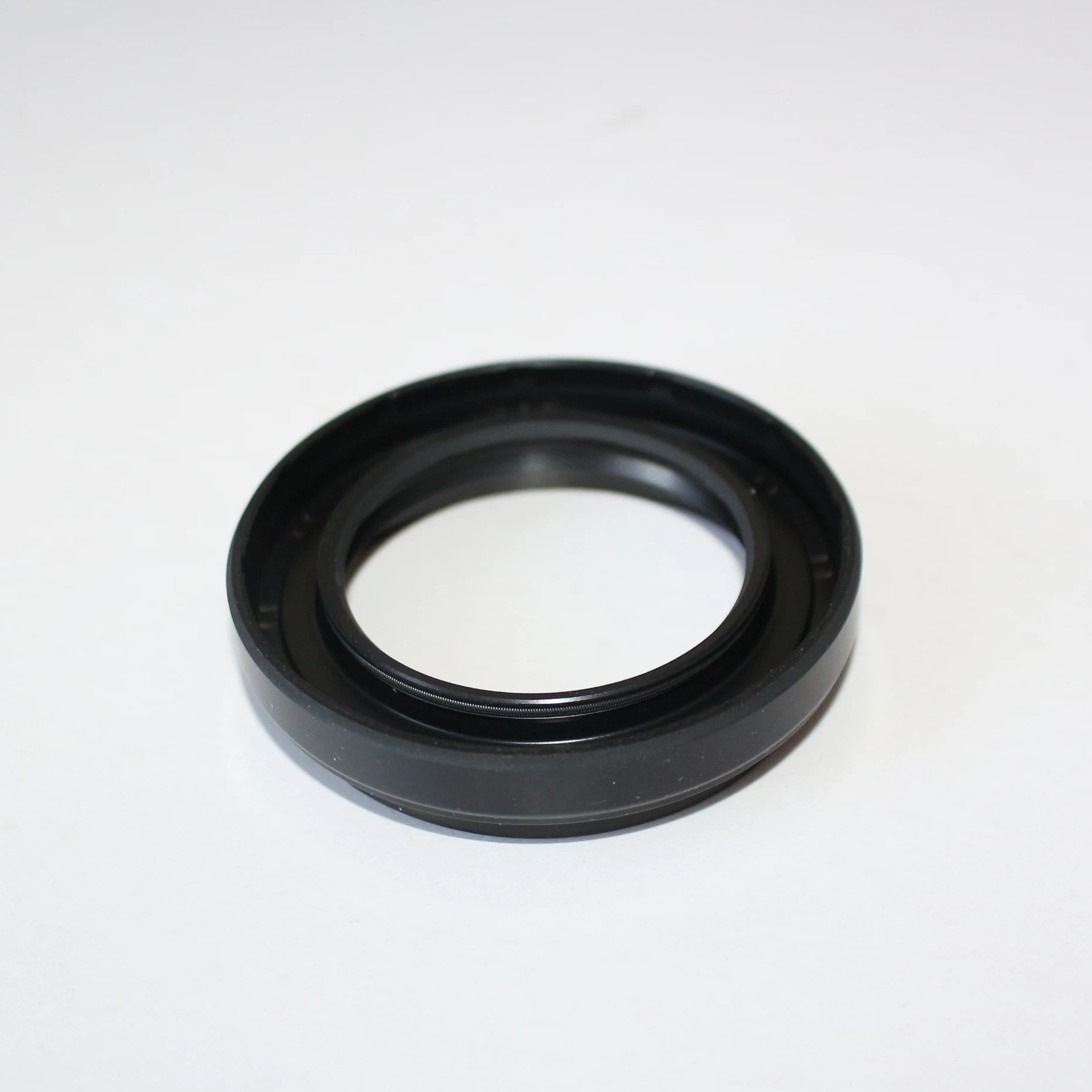 9031147027 Genuine Oil Seal Front Drive Shaft seal