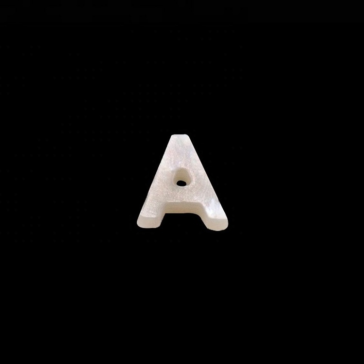 Wholesale High Quality Natural White Mother of Pearl Seashell 26 Alphabet Letters Beads DIY jewelry accessories