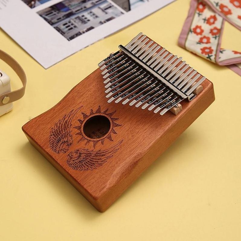 Wholesale high quality student Study instruments 17 tone Key Wooden small-sized exquisite Kalimba thumb piano