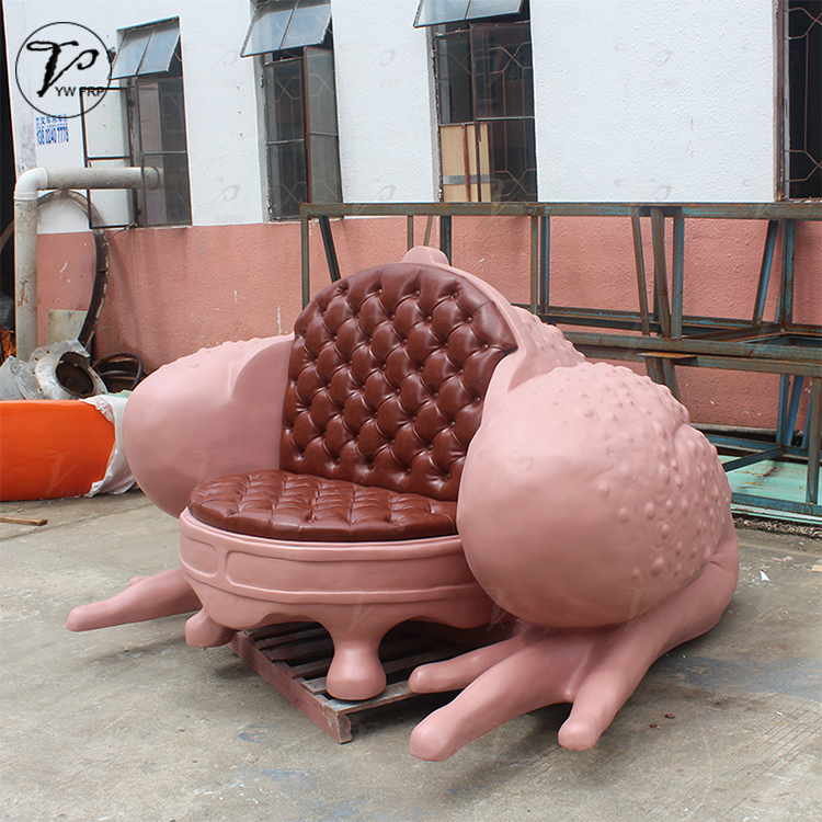 Creative fiberglass toad animal statue leather single lounge sofa chair for living room