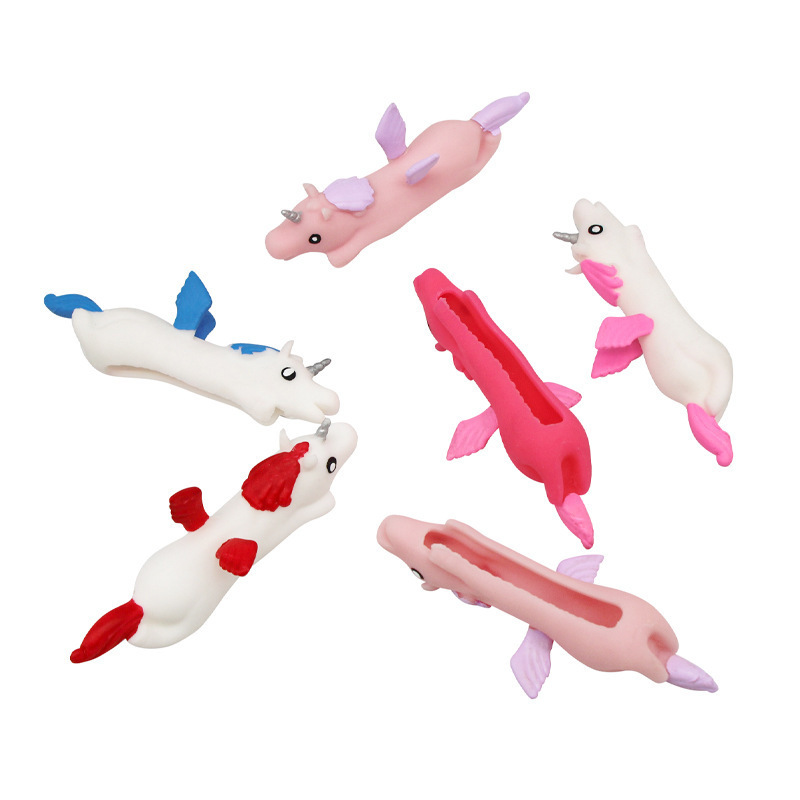 Hot Selling TPR Slingshot Unicorn Finger Toy Stretchy Catapult Toys Slingshot Chicken Finger Stress Relief Little Toy for fun