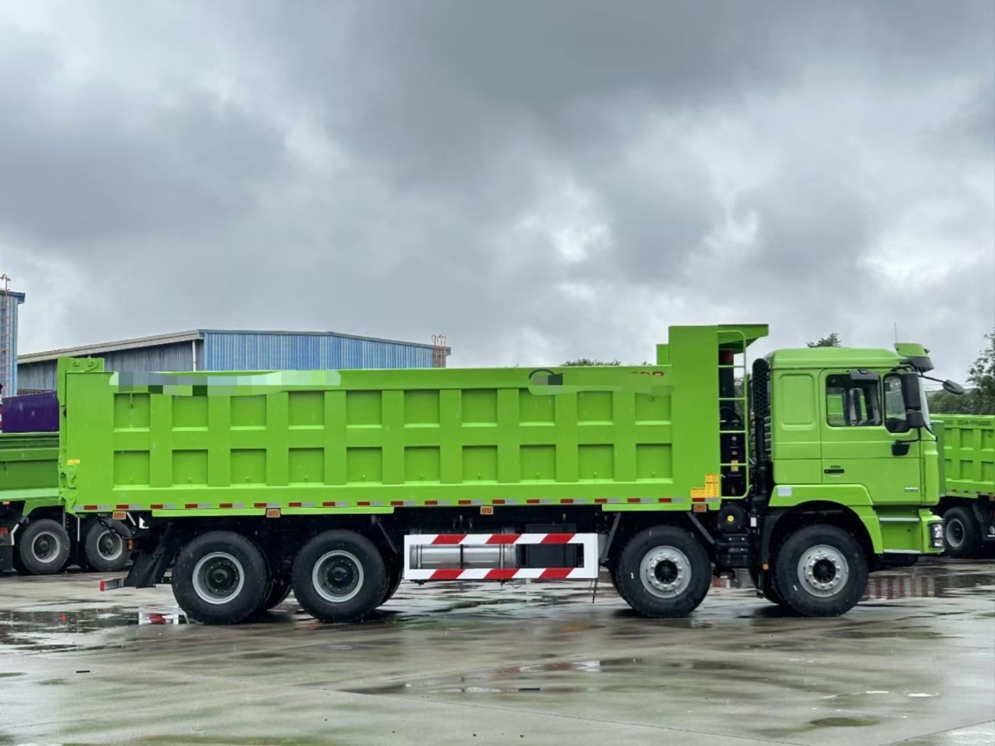 New Shacman F3000 Dump Truck 8X4 6X4 350hp Tipper Dump Trucks For Sale In Tanzania