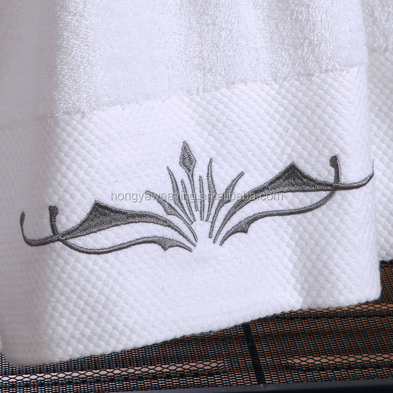 Factory wholesale top quality pure cotton hygroscopic balfour hotel bath towel