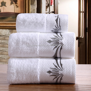 Factory wholesale top quality pure cotton hygroscopic balfour hotel bath towel