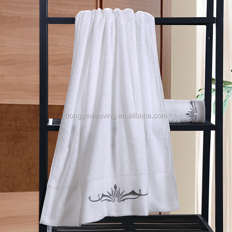 Factory wholesale top quality pure cotton hygroscopic balfour hotel bath towel