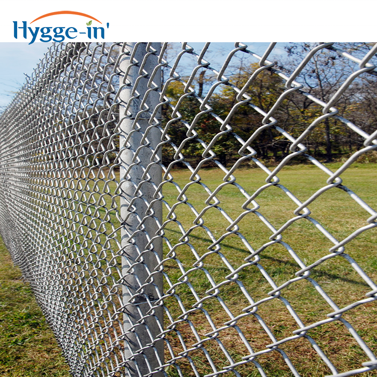 Galvanised Diamond Hole Shape Chain Link Rolltop Wire Mesh Fencing Cost Per Metre With Top Barbed Wire Extension Arms