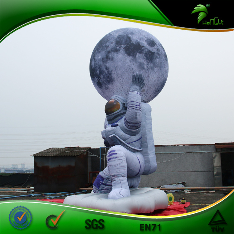 Outdoor Inflatable Astronaut With Moon Giant Inflatable Spaceman Model Inflatable Planets For Event Decorate