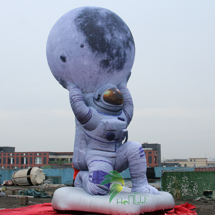 Outdoor Inflatable Astronaut With Moon Giant Inflatable Spaceman Model Inflatable Planets For Event Decorate