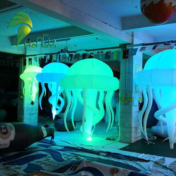 Beautiful Color Flashing Air Jellyfish Balloons / LED Lighting Up Inflatable Jellyfish for Night Party Decorations