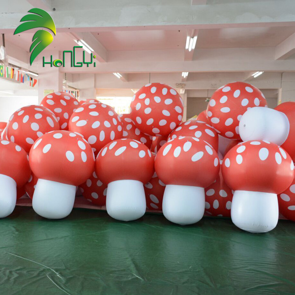 Giant Inflatable Mushroom Shaped Toys / Inflatable Mushroom for Decorations