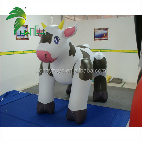 Advertising Inflatable Cartoon Figure , Giant Inflatable Milk Cow For Farm Promotion