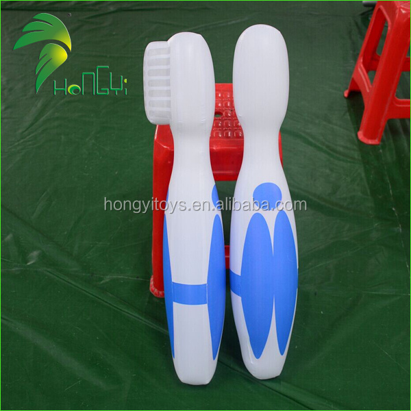 Advertising Customized Inflatable Tooth Shaped Balloon , Guangzhou Hongyi Giant Inflatable Tooth With Toothbrush