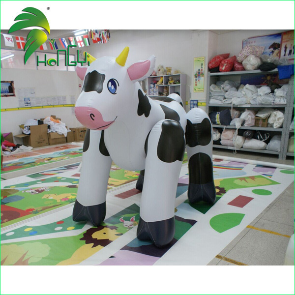 Advertising Inflatable Cartoon Figure , Giant Inflatable Milk Cow For Farm Promotion