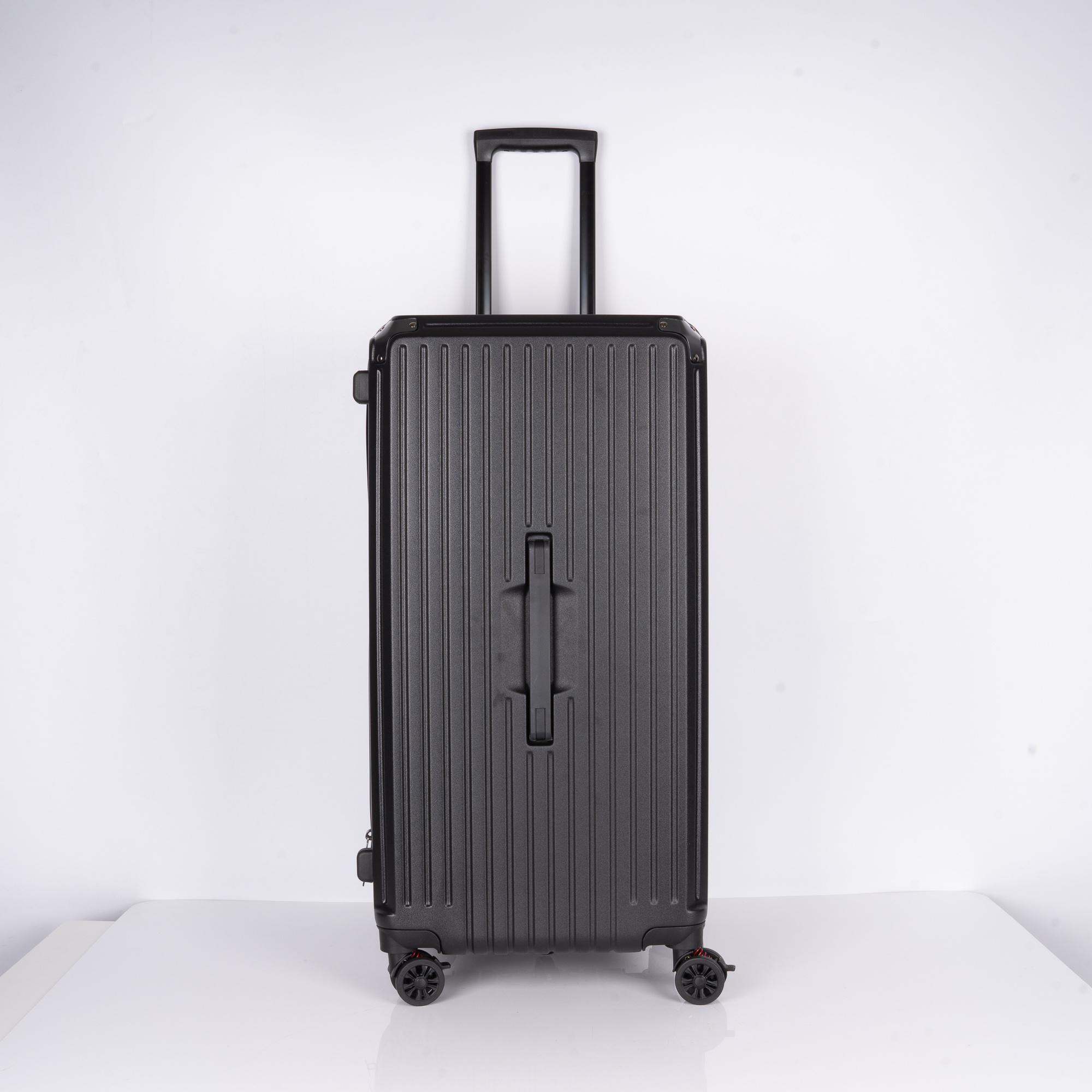 Large capacity 32 inch scratch-resistant suitcase password luggage for men and women  luggage case universal wheel