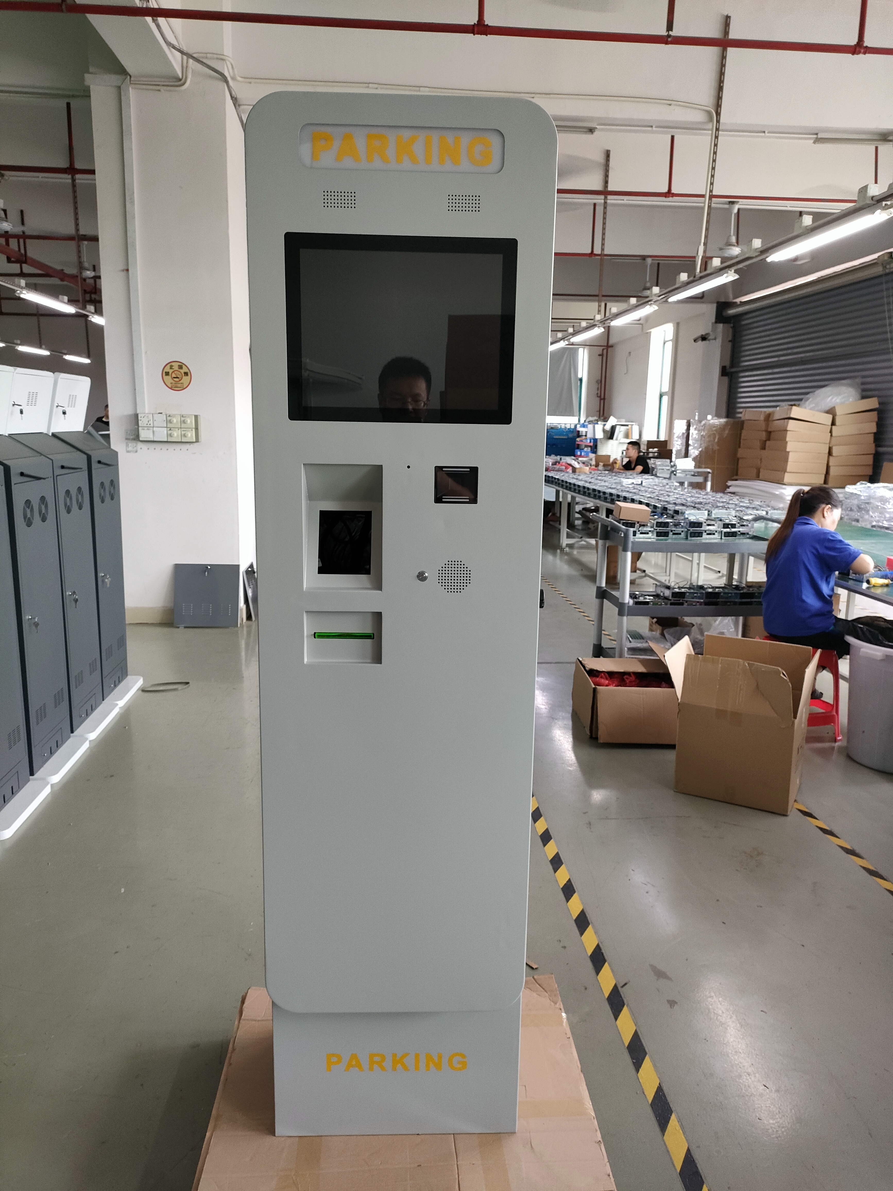 Semi-outdoor Parking Vending Kiosk Queue System Card Dispenser Printing Terminal Lottery Ticket Machine