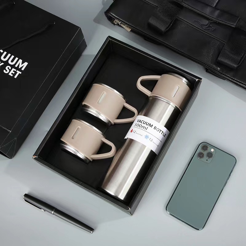 500ml custom reusable thermos bottle one cup with two lid gift tea mugs 304 stainless steel Mr and Mrs coffee mugs cups gift set