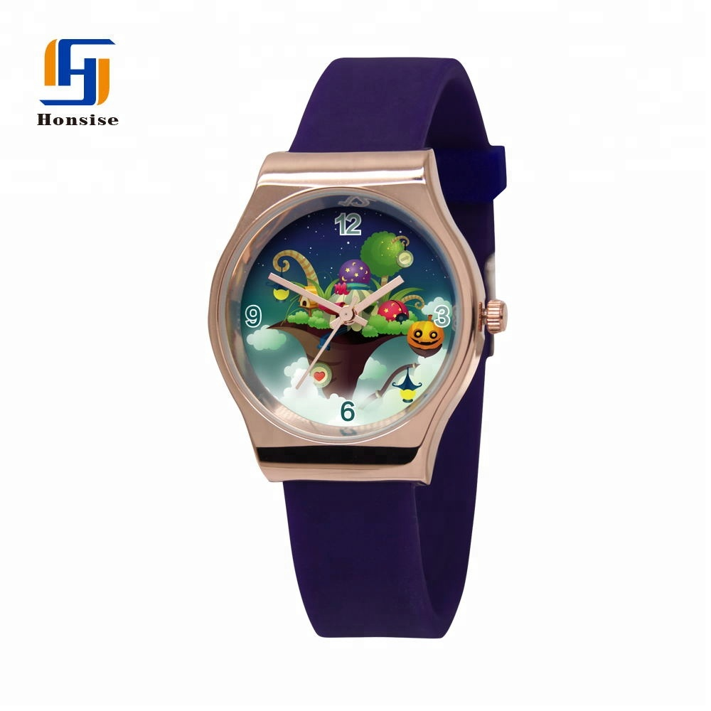 New 2023 Christmas Gift Fashion Customizable Cartoon Pattern For Children Silicone Strap Gold Plated Wrist Children's Watch