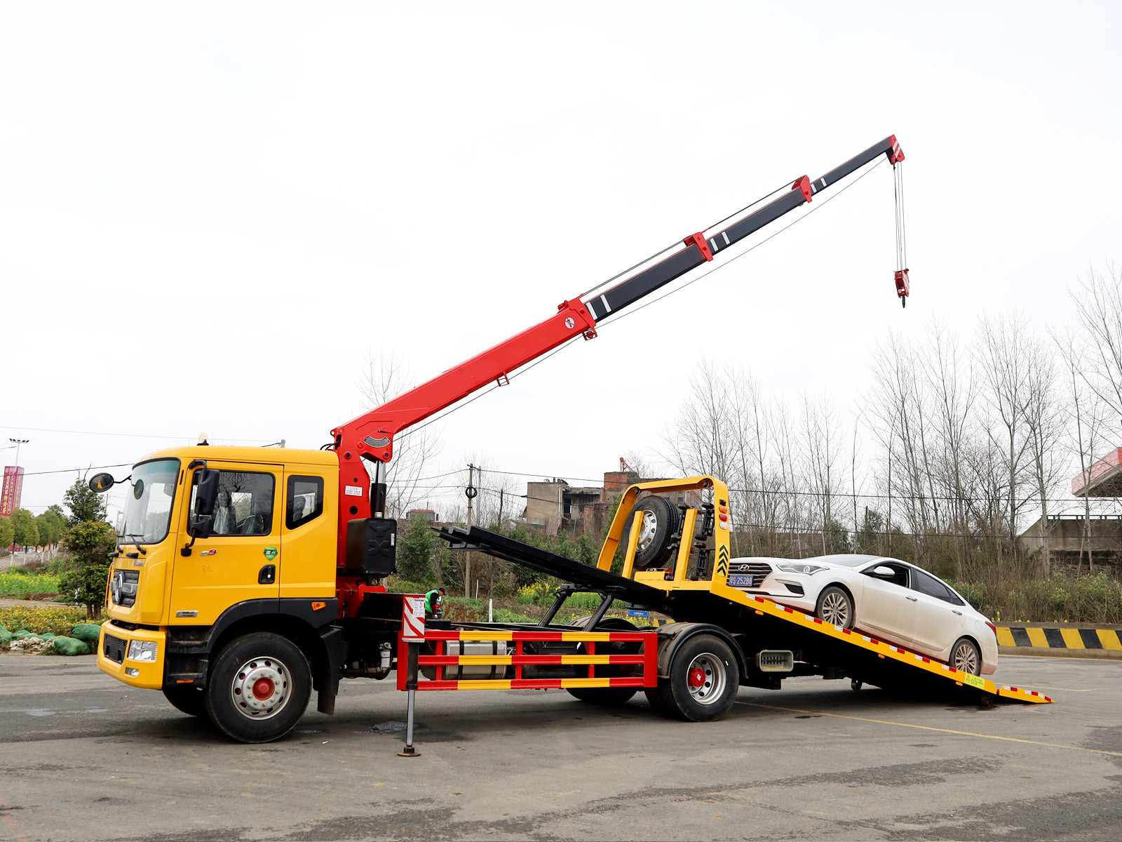 2024 4x2 DFAC 5 Ton Lift Stiff Boom Tow Truck Mounted Crane Straight Telescopic Truck Cranes