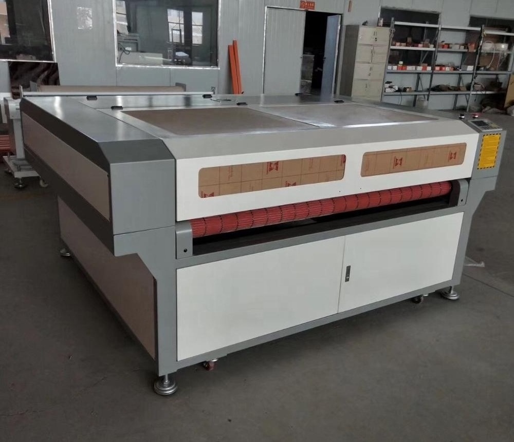 Honzhan high productivity! large size 1600*1000mm 80W textile fabric canvas laser cutting machine for making shoes