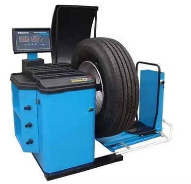 Truck wheel balancer with CE Rim range 12