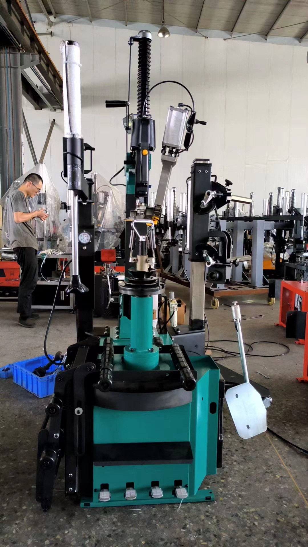 Automatic tyre changer and wheel balance Combo for Max rim 28 inches Workshop tire changer and wheel balancer Machine