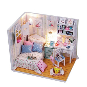 High Quality 3d Diy Cute Kids Mini Toys Wooden Doll House