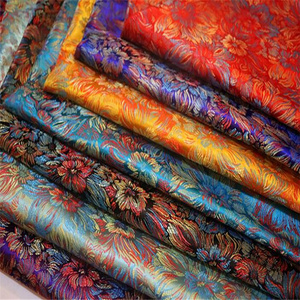 Manufacturer Wholesale 100% Polyester Jacquard Brocade Silk Fabric for Suit Chinese Clothing