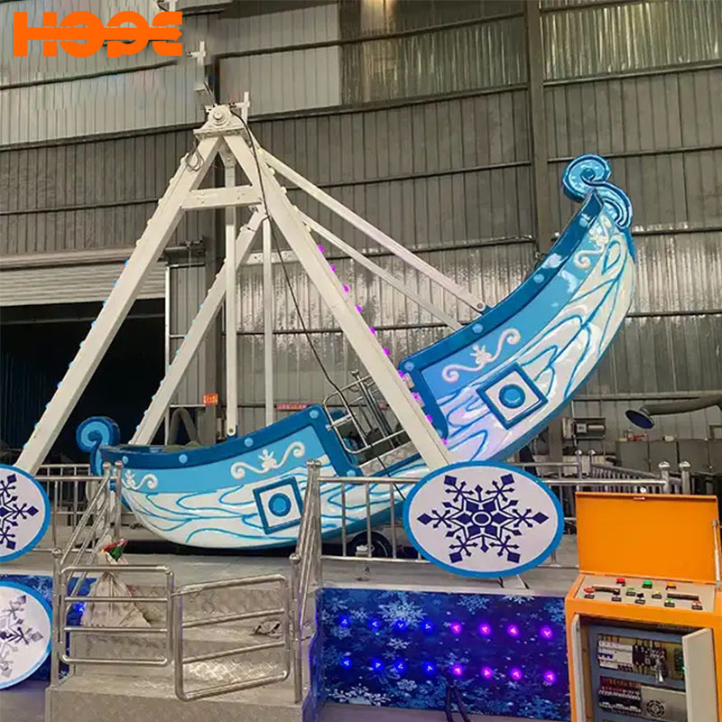 China Supplier Snow Themed A Small Indoor Outdoor Fairground Playground Swing Rides Amusement Park Rides Pirate Ship for Sale