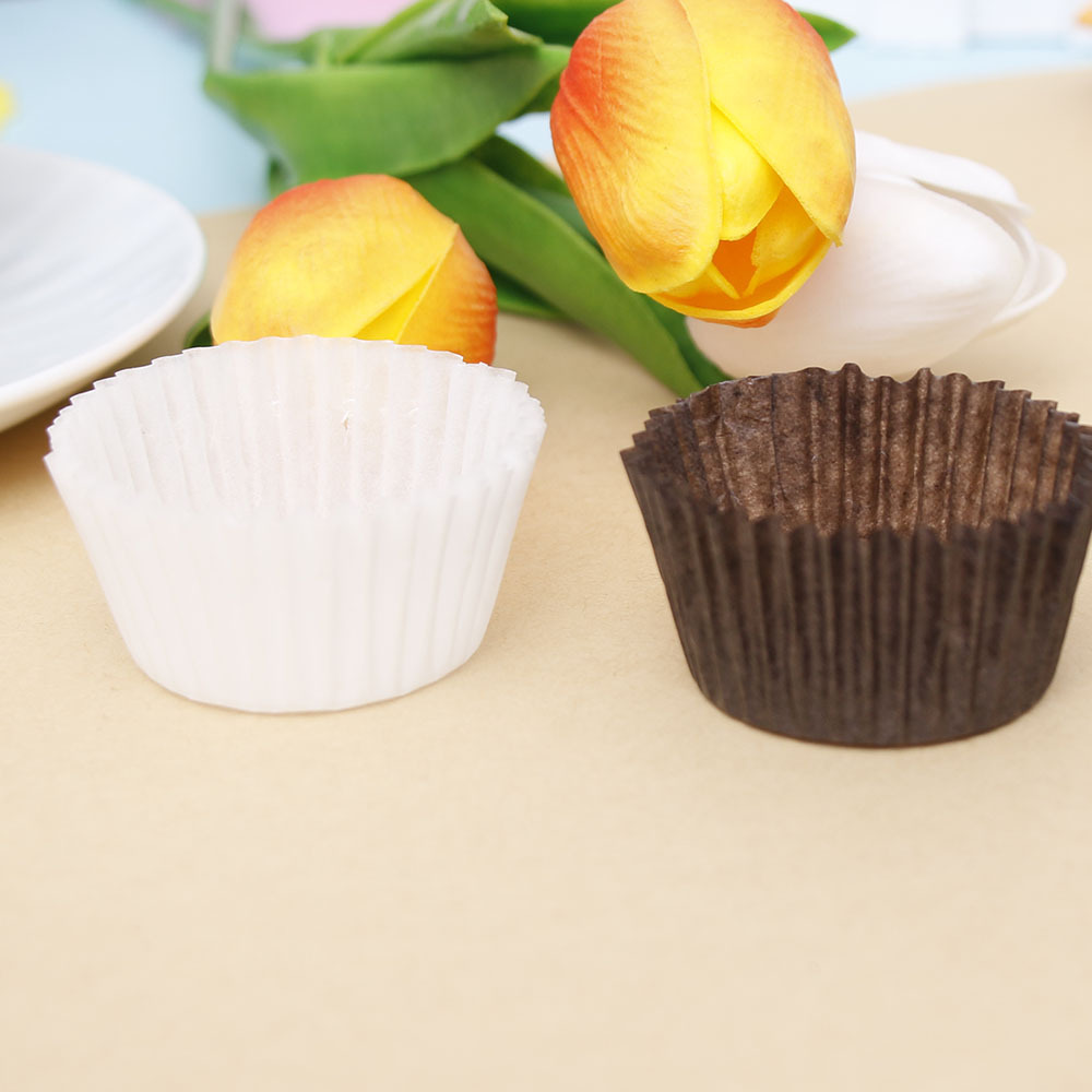 Manufacture White Paper Cake Cups Disposable Paper Cupcake Greaseproof Cake Mold High Temperature Resistance Paper Cupcake Liner