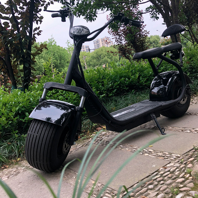 Well-designed 1500w 2000w 60v motor fat tire electric scooter two wheels citycoco