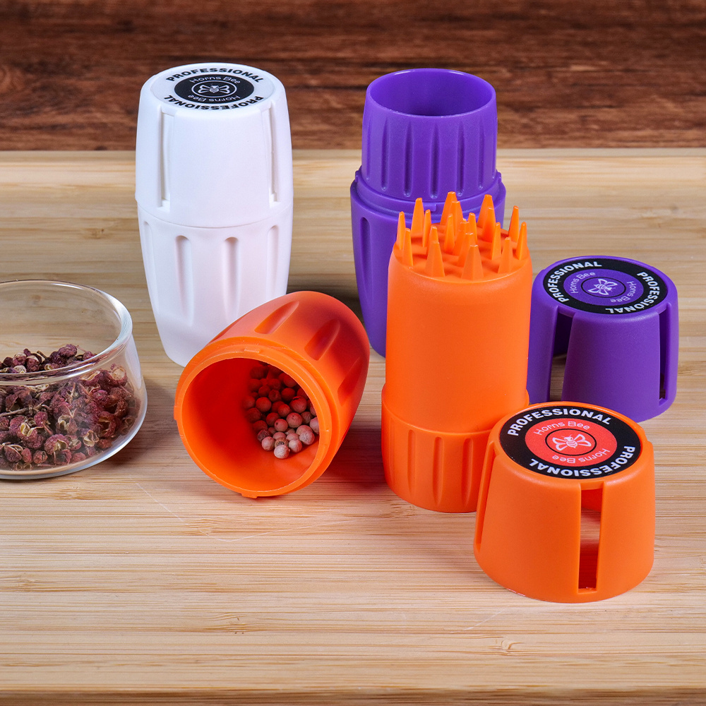 Horns Bee SY-1586G custom Plastic Herb Grinder with Big Storage Capacious Jar Tobacco Grinder Saver smoking accessories