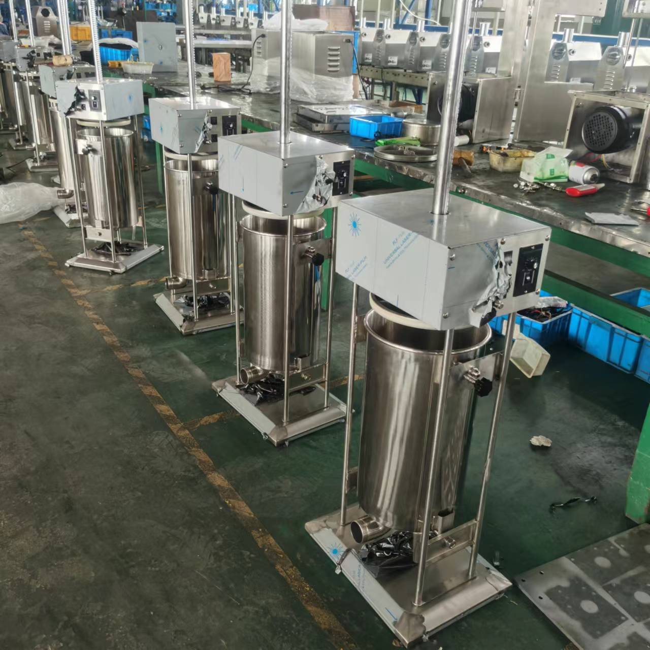 10L 15L 25L 30l electric automatic sausage meat stuffer machine with stuffing 4 S.S tubes free spare parts