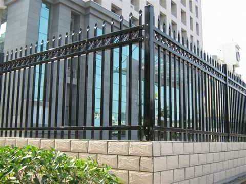 Outdoor Modular Fencing System Cheap Metal Panels Electric Door Farm Garden Fencing Aluminum Fence