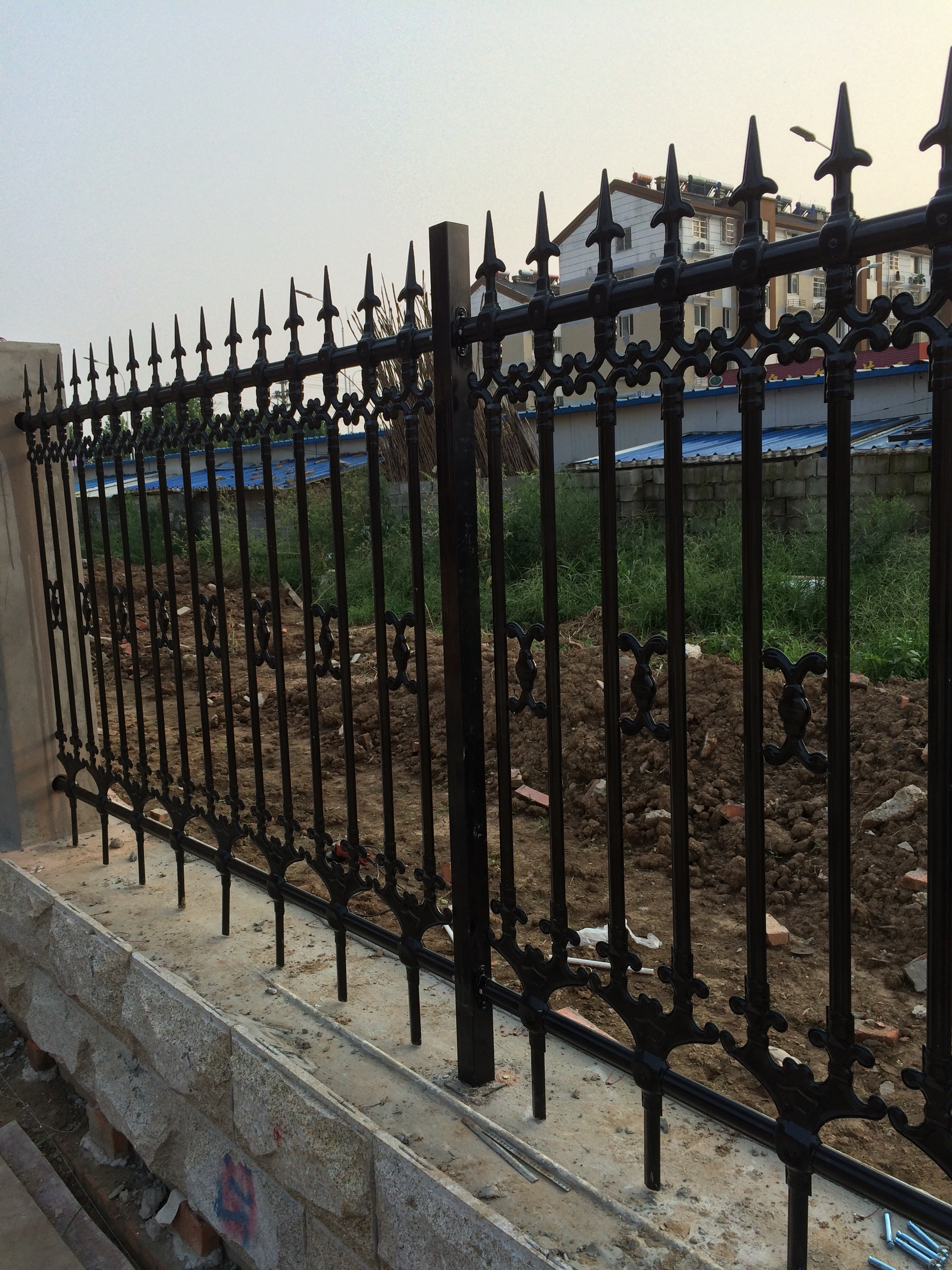 Fencing modern galvanized and powder coated tubular steel picket fence design philippines