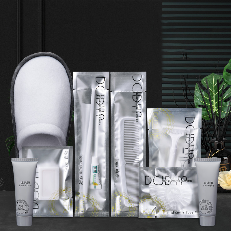 Plastic package Custom Luxury 5 Star Hotel Amenities Luxury Bathroom Hotel Soap And Shampoo Accessories Set