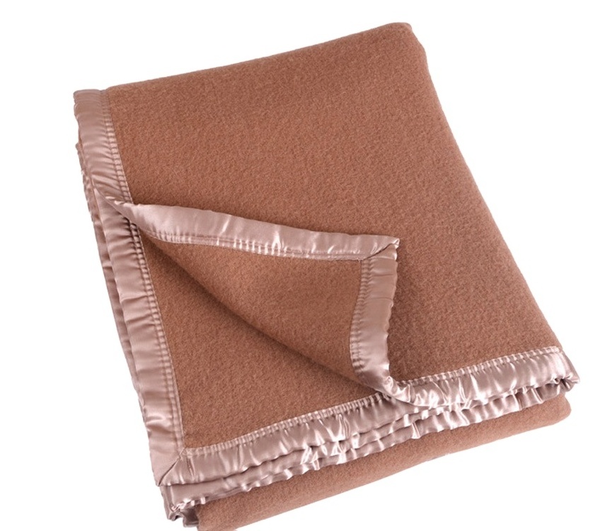 factory wholesale 50% wool / 50% acrylic camel hotel blanket wool acrylic blended blankets for hotels