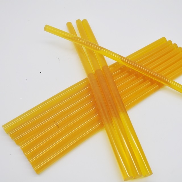 Light yellow 11mm*300mm hot melt silicone glue stick with hot glue gun for glue rolls