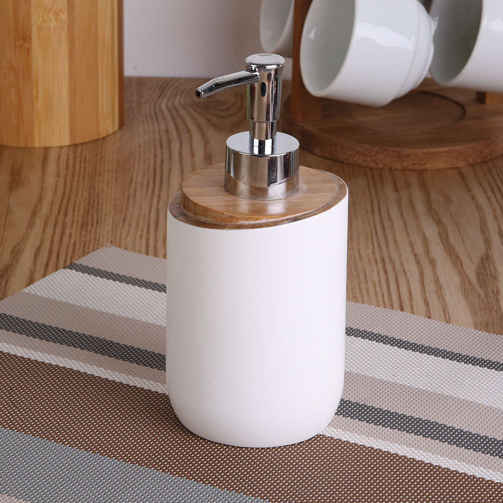 Wholesale Bathroom Shower Head Eco-Friendly Large Lotion Liquid C Pump Soap Dispenser Set Wood  Foam Hand Toilet  Soap Dispenser