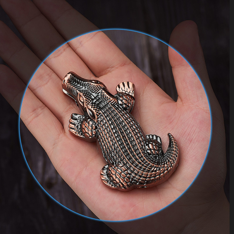 Crocodile style new unique creative personality trend straight blue flame gas lighter Windproof