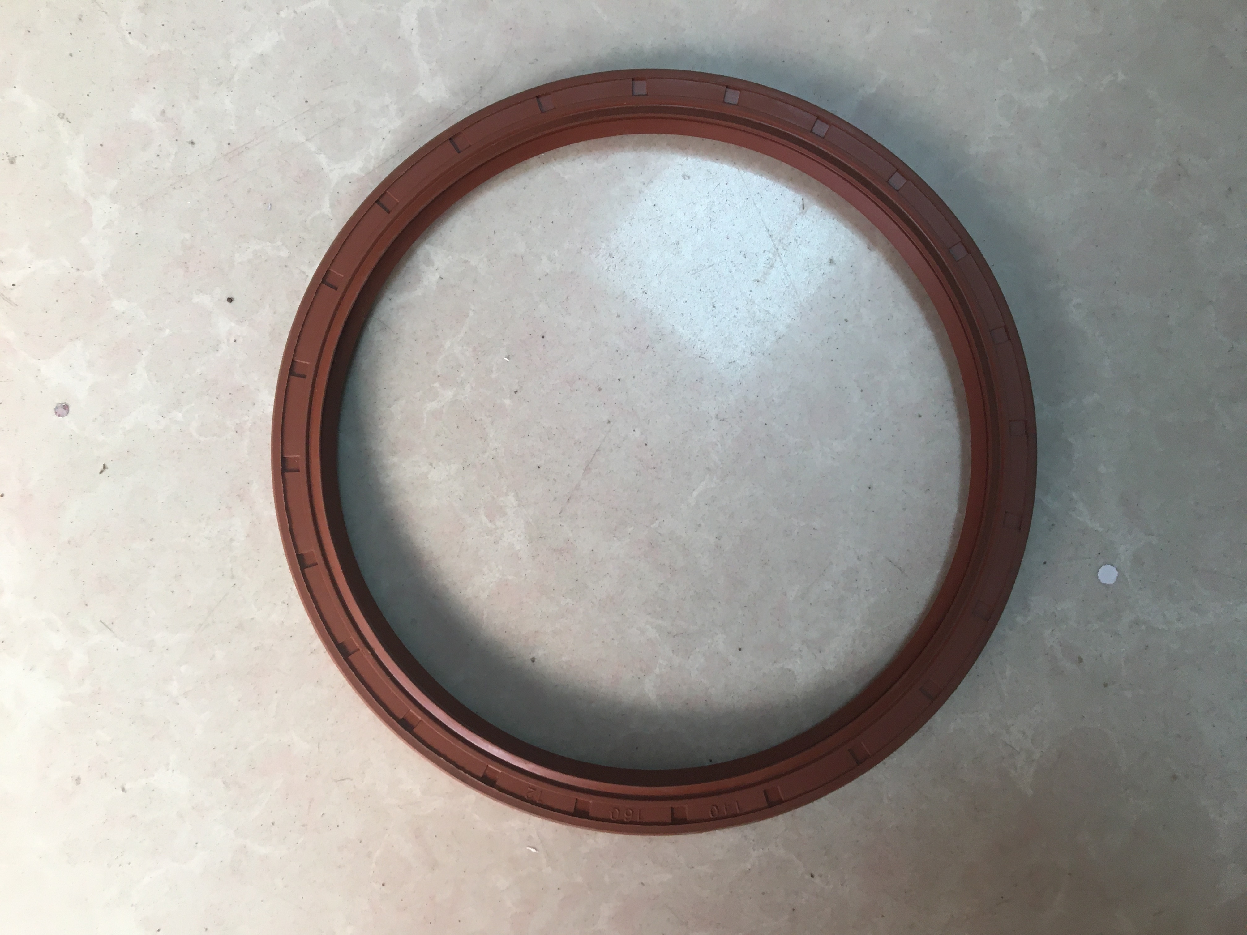 SINOTRUK HOWO truck spare parts howo D12.42 engine parts 420HP 612630010106 howo crankshaft oil seal