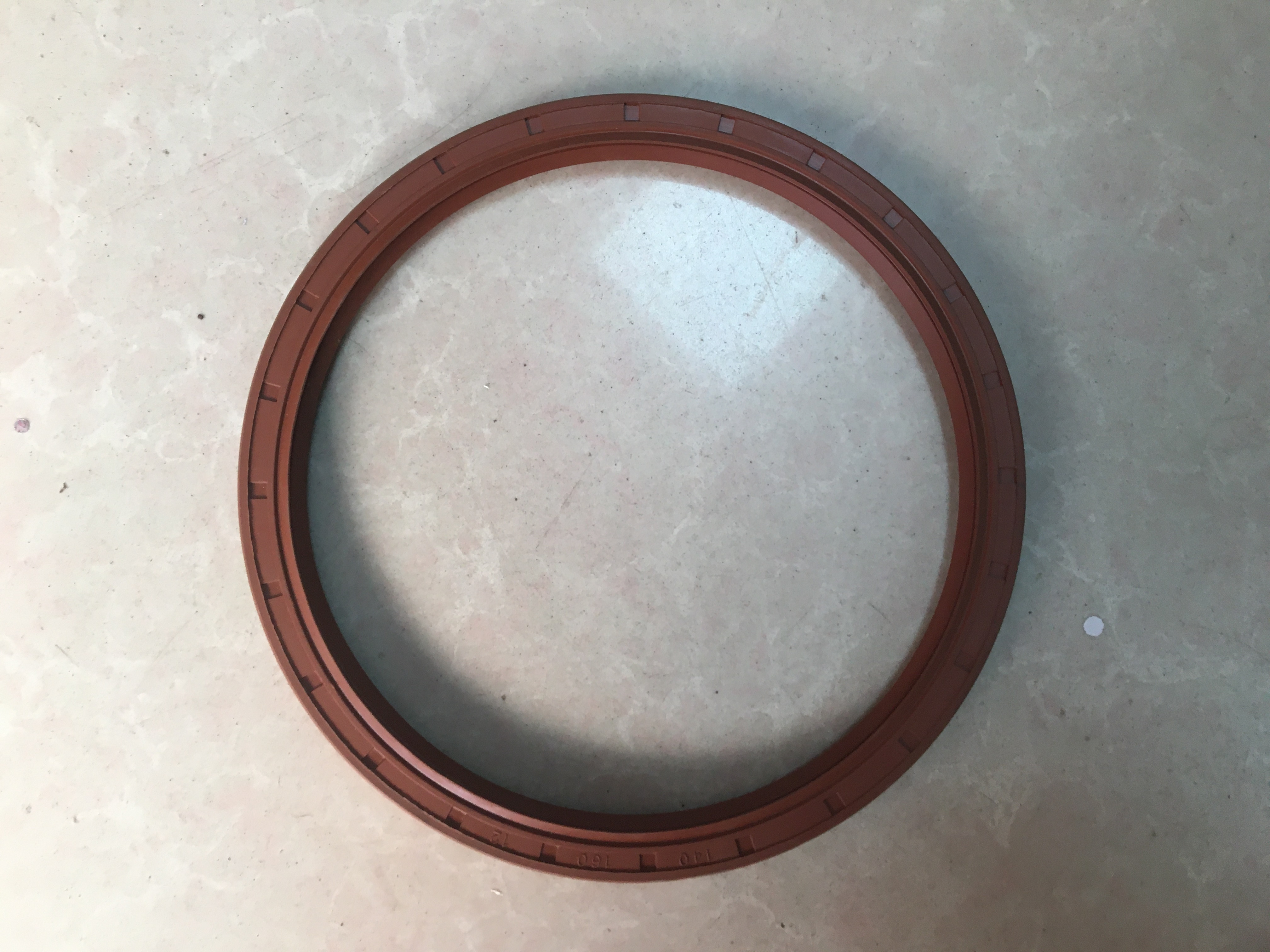 SINOTRUK HOWO truck spare parts howo D12.42 engine parts 420HP 612630010106 howo crankshaft oil seal