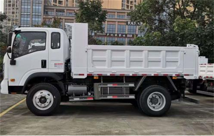 SINOTRUK HOWO Right  Hand Drive 4-10 ton Light Dump Tipper Truck