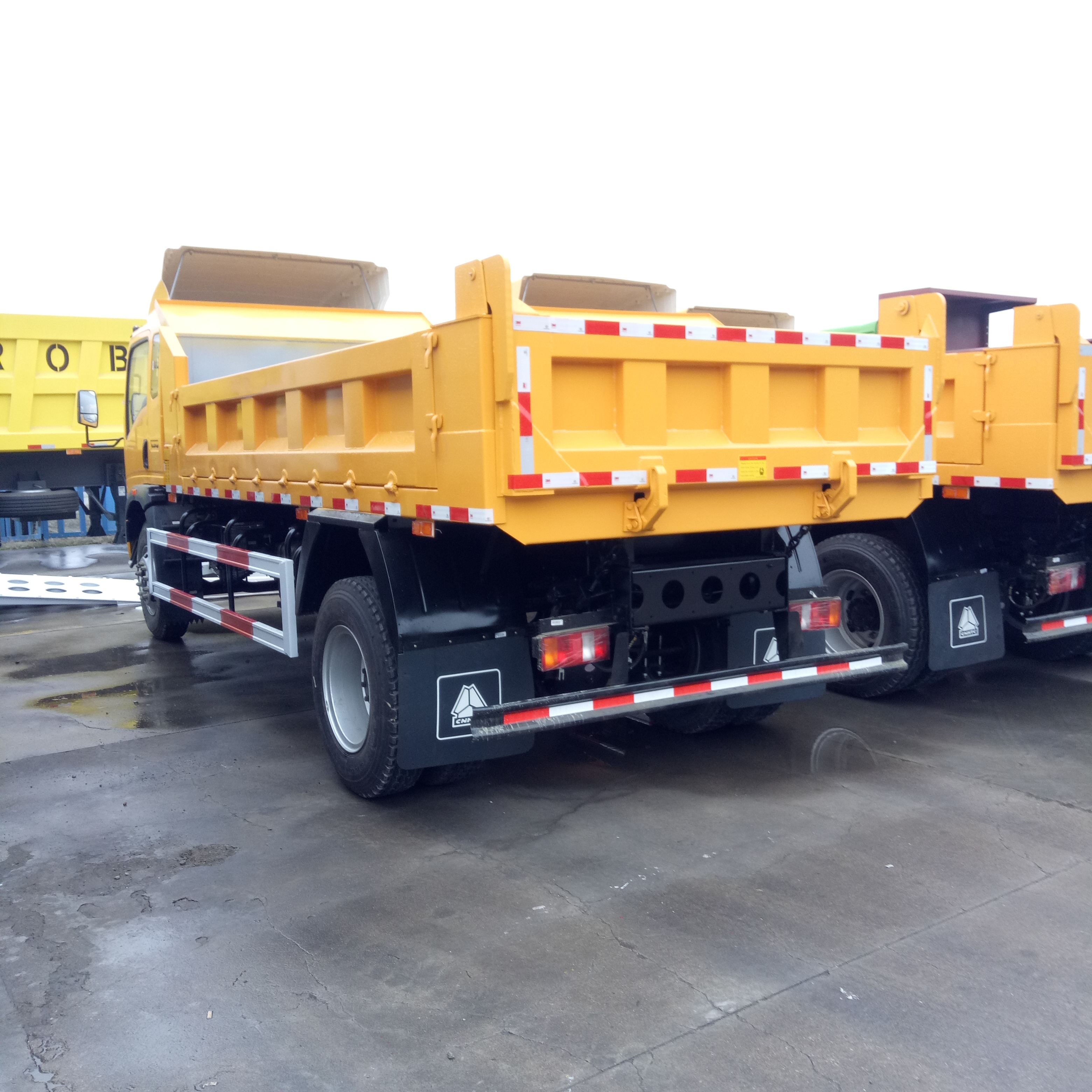 SINOTRUK CDW light duty dump Truck 5 ton