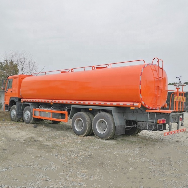 Special discount sinotruk howo 8x4 30ton 30cbm 30000 liters water tank truck price