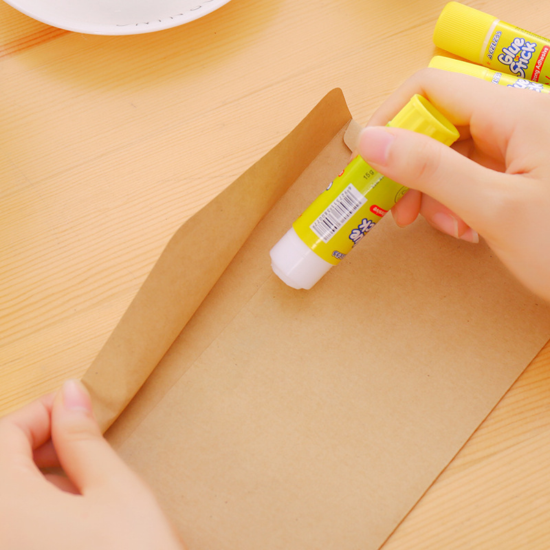 Non-toxic Fast Dry High Quality PVP White Color Customize Glue Stick for Papers Solid 9 Gram Glue Stick