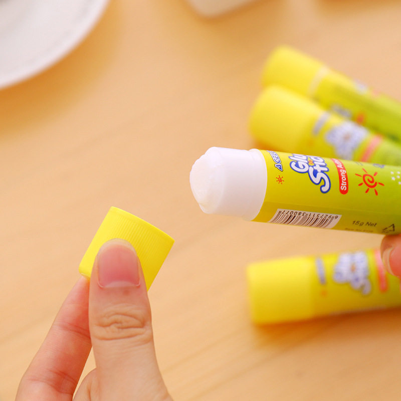 Non-toxic Fast Dry High Quality PVP White Color Customize Glue Stick for Papers Solid 9 Gram Glue Stick