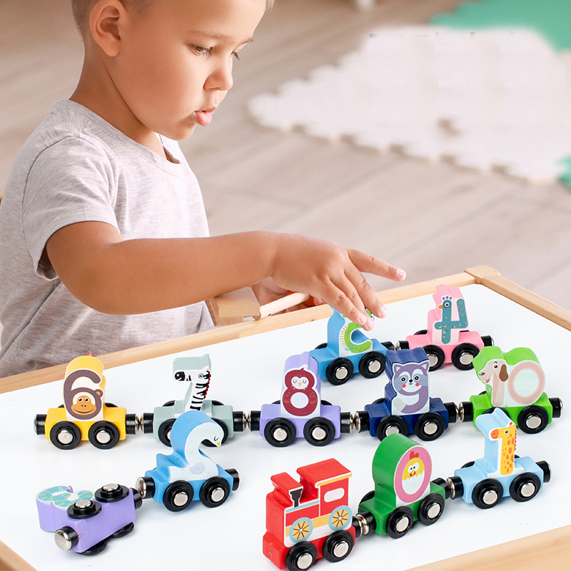 HOYE CRAFT Educational Toy Magnetic Digital Train Block Toy Wooden Number Shape Trackless Train