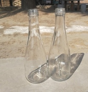 350ml 500ml 750ml High end soft drinks french evian mineral water glass bottle for beverage use