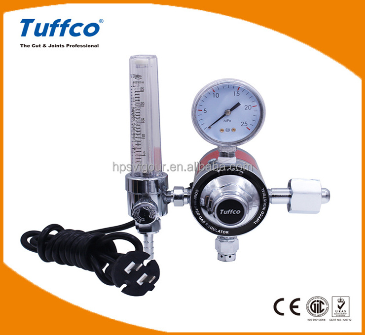 CO2 electrically heated pressure regulator with flowmeter